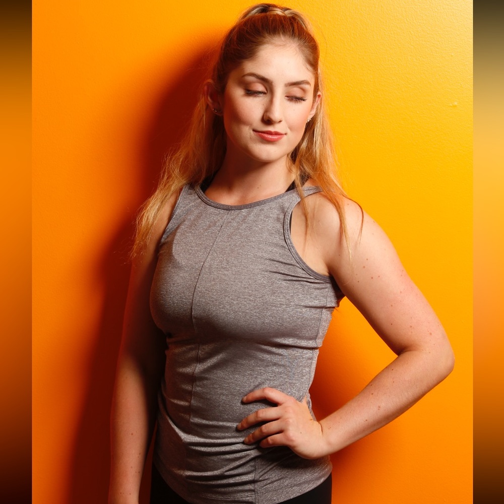 Lululemon High Neck Tank Top - AS SEEN ON TIKTOK @savannahjromero